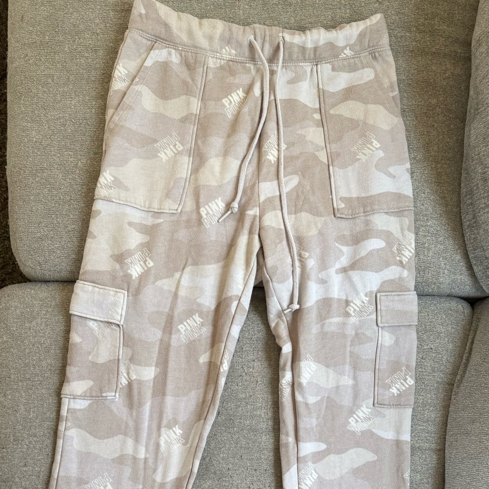 PINK Victoria's Secret Camo Joggers in Beige and White